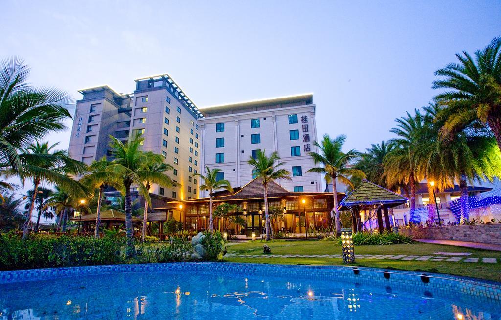 Queena Plaza Hotel Tainan Bagian luar foto