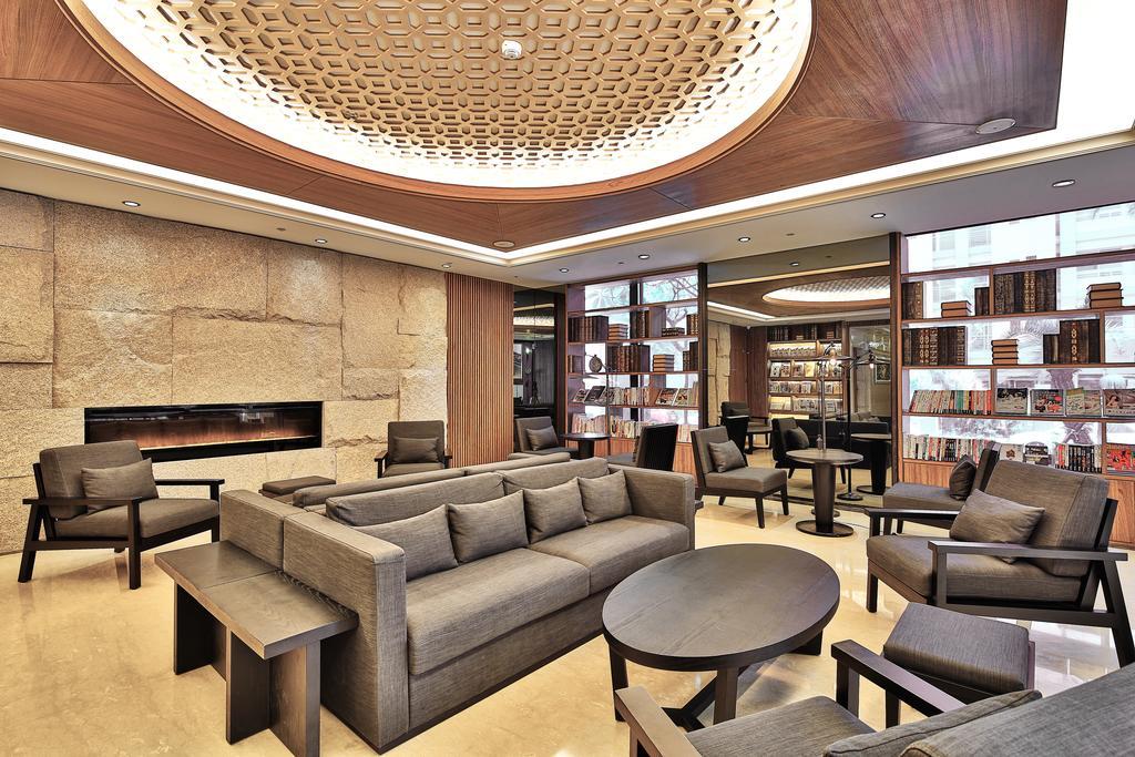 Queena Plaza Hotel Tainan Bagian luar foto
